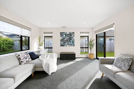 Photo of property in 8 Paiaka Place, Rototuna North, Hamilton, 3210