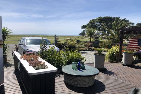 Photo of property in 1a Marine Parade, Carters Beach, Westport, 7825