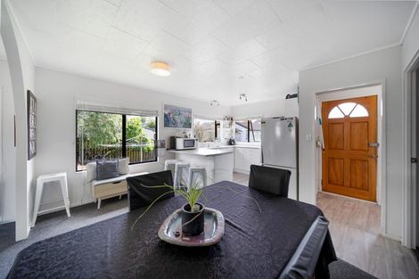 Photo of property in 2/9 Bellville Drive, Clendon Park, Auckland, 2103