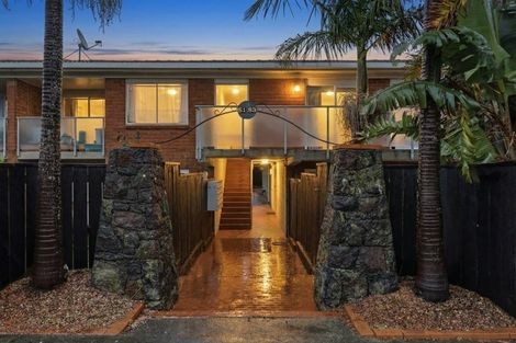 Photo of property in 15/83 Lake Road, Devonport, Auckland, 0622