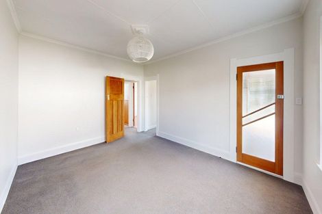 Photo of property in 21 Victoria Street, Levin, 5510