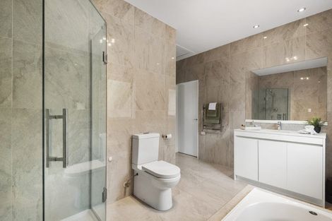 Photo of property in 21 Golden Morning Drive, Albany Heights, Auckland, 0632