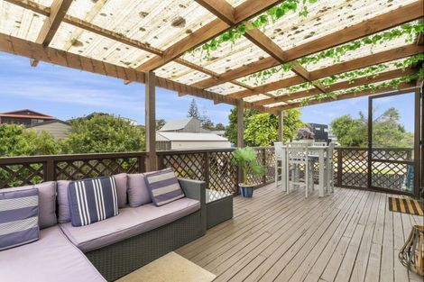 Photo of property in 1297 Papamoa Beach Road, Papamoa Beach, Papamoa, 3118