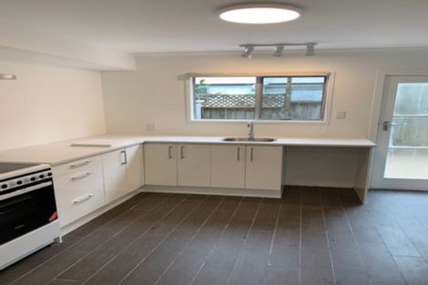 Photo of property in 1/26 Finn Place, Totara Vale, Auckland, 0629