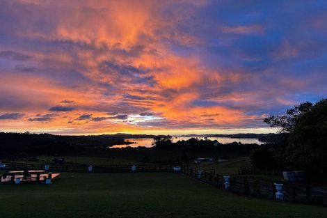 Photo of property in 77 Skudders Beach Road, Kerikeri, 0294