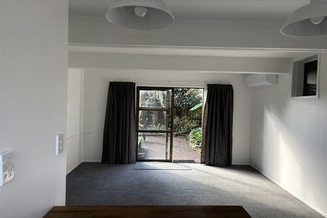 Photo of property in 313 Glengarry Road, Glen Eden, Auckland, 0602