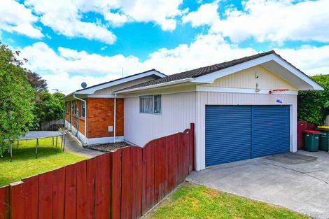 Photo of property in 6 Polandson Place, Opaheke, Papakura, 2113