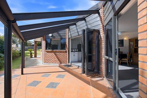 Photo of property in 71 Brooklands Road, Brooklands, New Plymouth, 4310