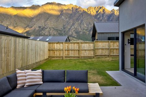 Photo of property in 79 Drysdale Road, Jacks Point, 9371