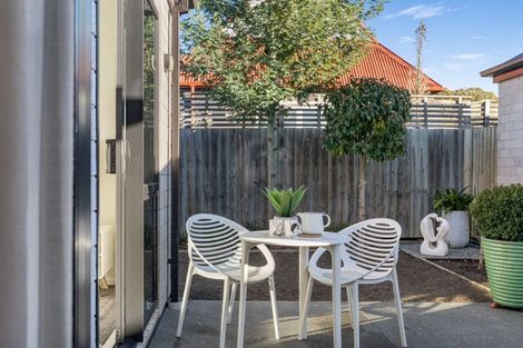 Photo of property in 2/14 Cotswold Avenue, Bishopdale, Christchurch, 8053