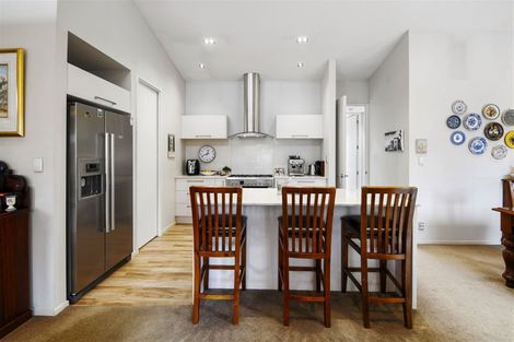 Photo of property in 6 Federer Lane, Bishopdale, Christchurch, 8053