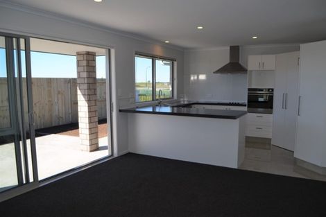 Photo of property in 85 Te Kio Crescent, Papamoa Beach, Papamoa, 3118