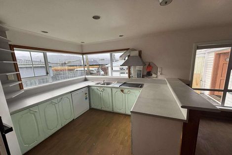 Photo of property in 167b Wainuiomata Road, Wainuiomata, Lower Hutt, 5014