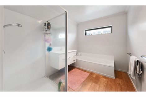 Photo of property in 22 Taiaapure Street, Weymouth, Auckland, 2103