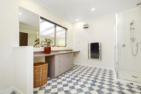 Photo of property in 24 Westhaven Drive, Tawa, Wellington, 5028