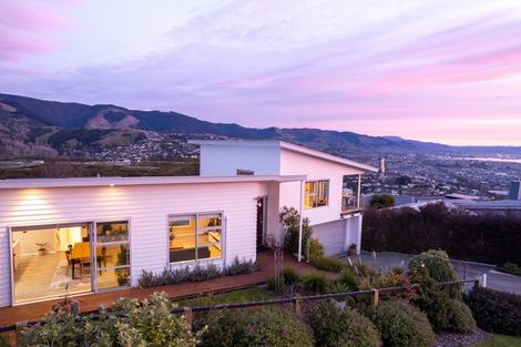 Photo of property in 6 Heemskerck Place, Britannia Heights, Nelson, 7010