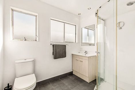 Photo of property in 1/60 Simon Ellice Drive, Bayview, Auckland, 0629