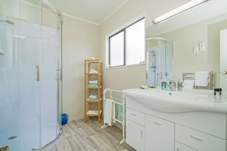 Photo of property in 176 Cook Drive, Whitianga, 3510