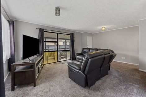 Photo of property in 318 Wellington Road, Wainuiomata, Lower Hutt, 5014