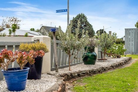 Photo of property in 147 Eversham Road, Mount Maunganui, 3116