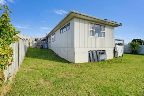 Photo of property in 43b Bamber Street, Castlecliff, Whanganui, 4501