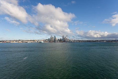 Photo of property in 87 Stanley Point Road, Stanley Point, Auckland, 0624