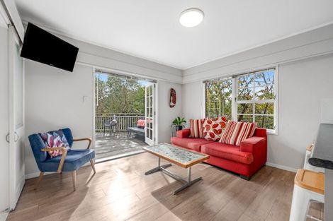 Photo of property in 32 Harford Place, Pakuranga Heights, Auckland, 2010