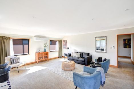 Photo of property in 33 Macandrew Road, South Dunedin, Dunedin, 9012