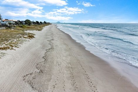 Photo of property in 1337c Papamoa Beach Road, Papamoa Beach, Papamoa, 3118