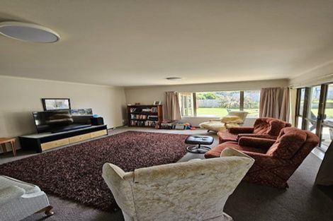 Photo of property in 51 Gandalf Crescent, Paraparaumu, 5032