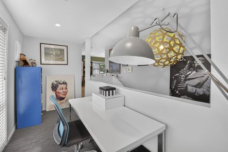 Photo of property in 250 Centreway Road, Orewa, 0931