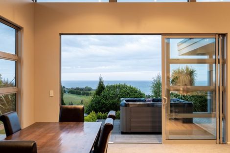 Photo of property in 28 Kayforce Road, Ocean View, Dunedin, 9035