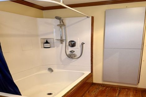 Photo of property in 61 Symonds Street, Onehunga, Auckland, 1061
