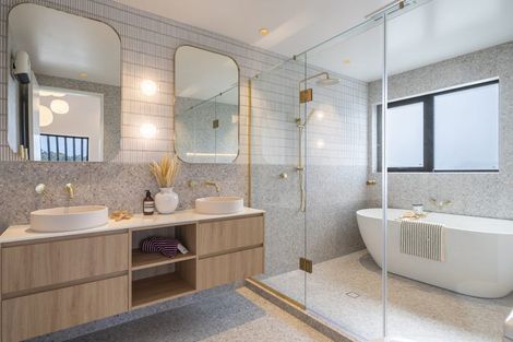 Photo of property in 52 Streamview Way, Long Bay, Auckland, 0630