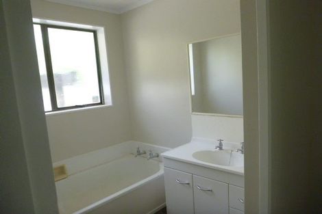 Photo of property in 14 Dakota Grove, Totara Park, Upper Hutt, 5018