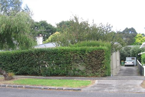 Photo of property in 30 Lambeth Road, Mount Eden, Auckland, 1041