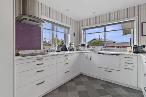 Photo of property in 6 Thames Road, Paeroa, 3600