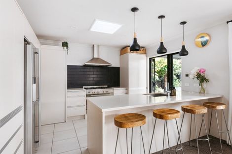 Photo of property in 35 Rota Close, Papamoa Beach, Papamoa, 3118