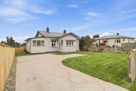 Photo of property in 77 Cornfoot Street, Castlecliff, Whanganui, 4501