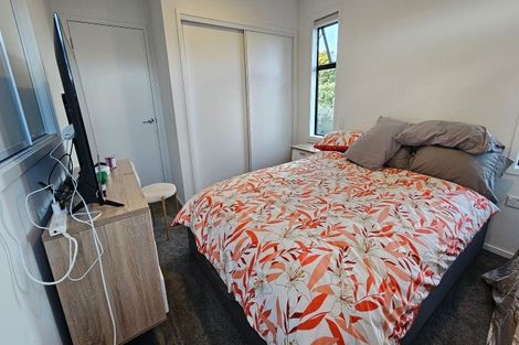 Photo of property in 11/10 Fathom Place, Te Atatu Peninsula, Auckland, 0610