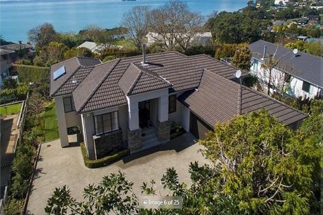 Photo of property in 1a Burford Place, Mellons Bay, Auckland, 2014