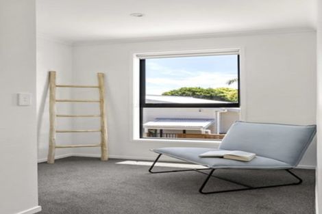 Photo of property in 500d Te Atatu Road, Te Atatu Peninsula, Auckland, 0610