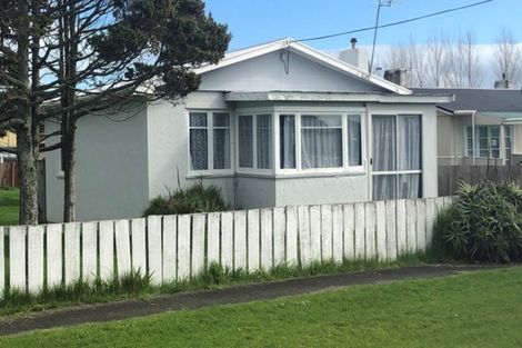 Photo of property in 33 Strange Street, Waitara, 4320