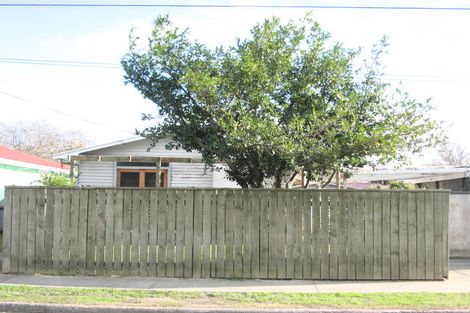 Photo of property in 24 Gilray Avenue, Maraenui, Napier, 4110