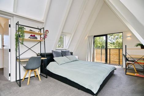 Photo of property in 33 Heyders Road, Spencerville, Christchurch, 8083