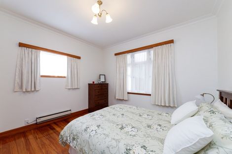 Photo of property in 8 Hunia Street, Marton, 4710