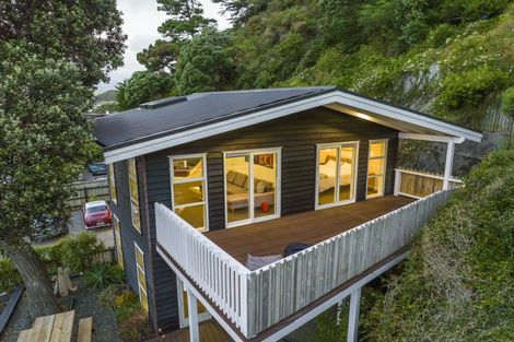 Photo of property in 2 Ludlam Street, Seatoun, Wellington, 6022