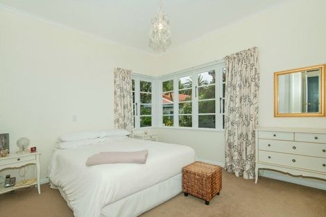 Photo of property in 2 Sherwood Street, Woburn, Lower Hutt, 5010