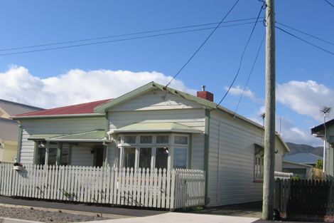 Photo of property in 14 Aurora Street, Petone, Lower Hutt, 5012