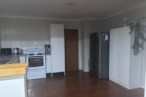 Photo of property in 114 Pahiatua Street, Hokowhitu, Palmerston North, 4410